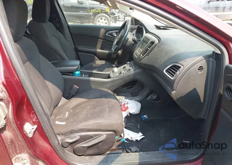 2015 Chrysler 200 Limited из США, поврежденный, VIN 1C3CCCAB3FN666114